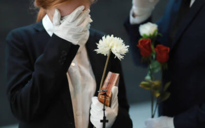 8 Outfit Mistakes to Avoid at Funerals (and What to Wear Instead)